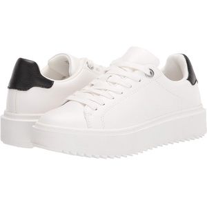 Brand New Never Worn Steve Madden Catcher Sneaker